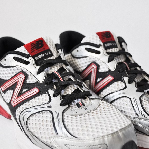 New Balance 580 v2 Silver Sneakers - Picture 7 of 12